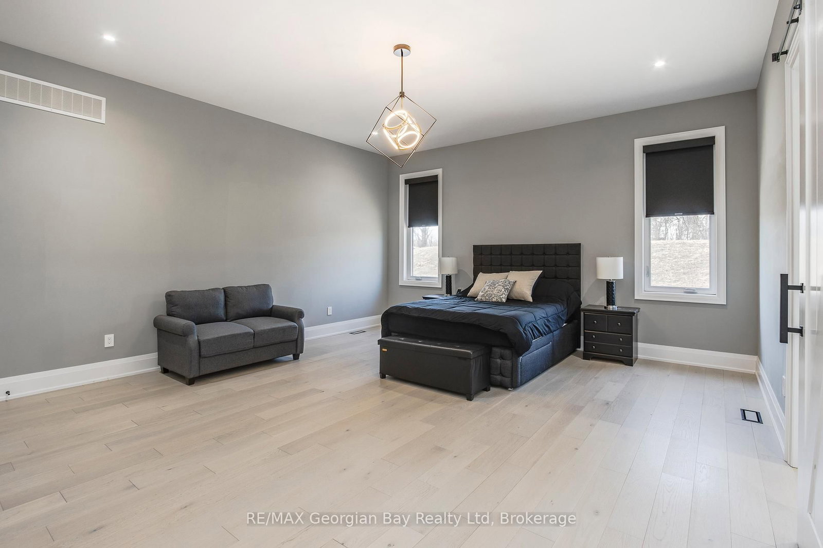 6 Caldwell Drive • Oro-Medonte, ON photo 17