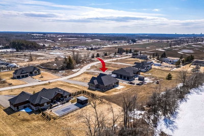 6 Caldwell Drive • Oro-Medonte, ON photo 3