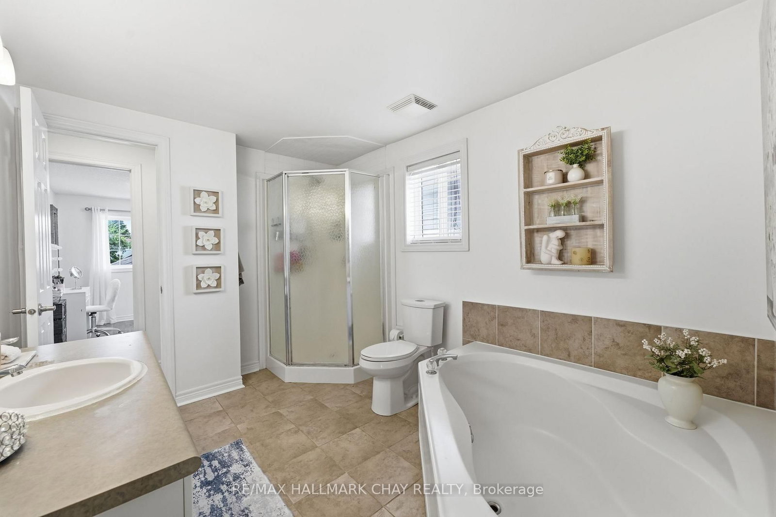 228 Wessenger Drive • Barrie, ON photo 18