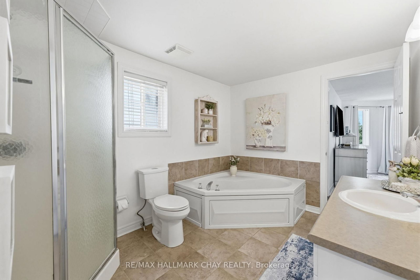 228 Wessenger Drive • Barrie, ON photo 19