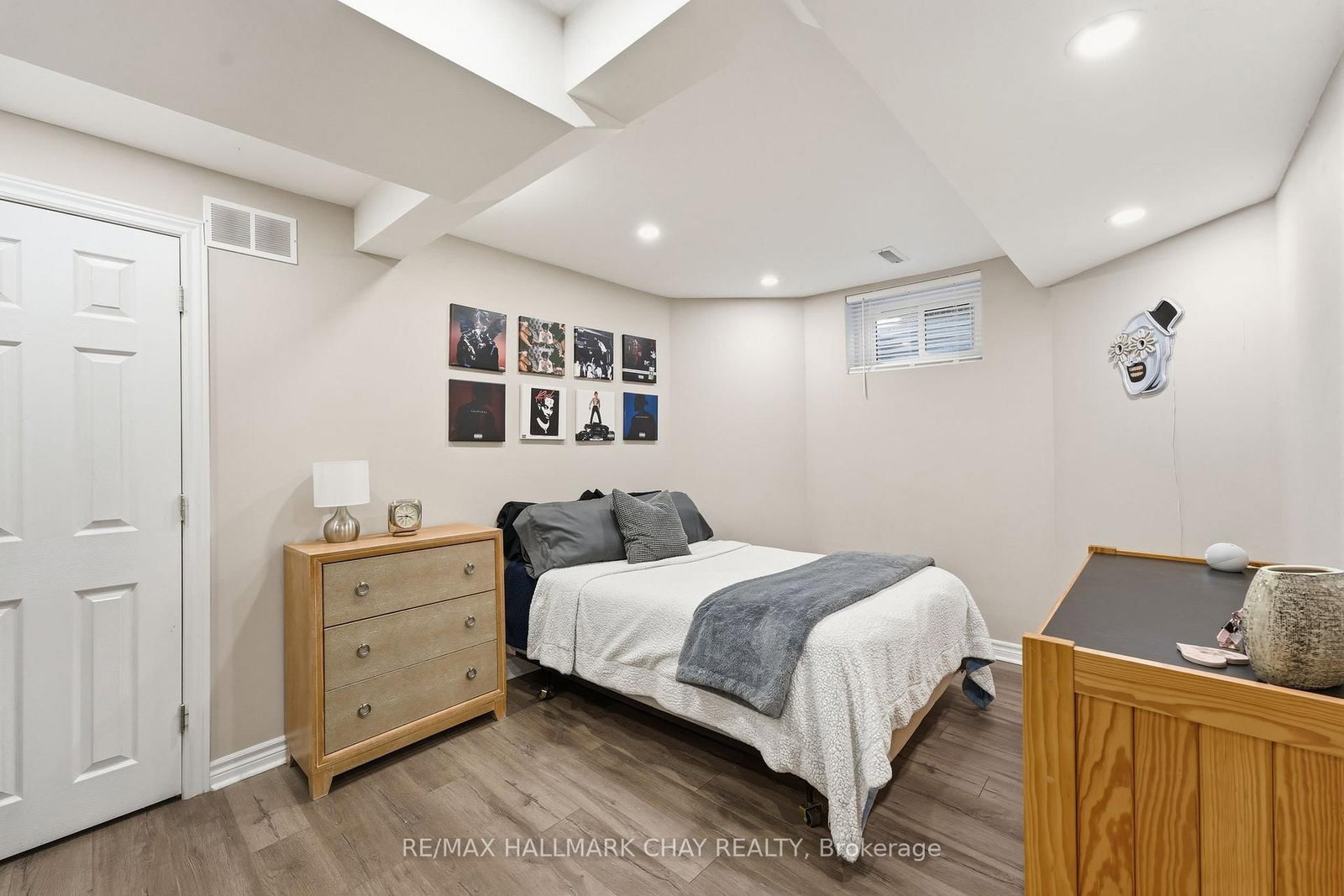 228 Wessenger Drive • Barrie, ON photo 27