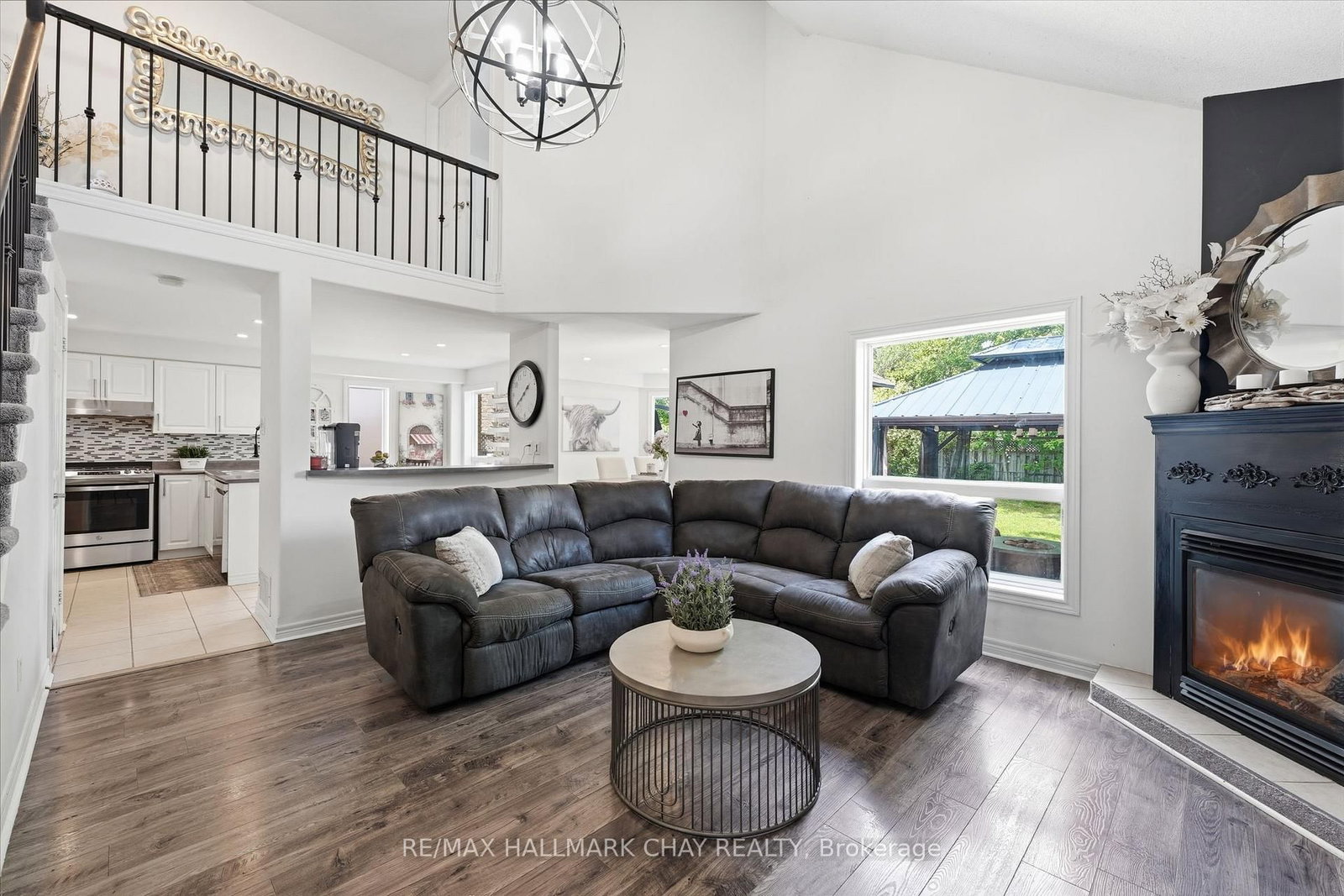 228 Wessenger Drive • Barrie, ON photo 8