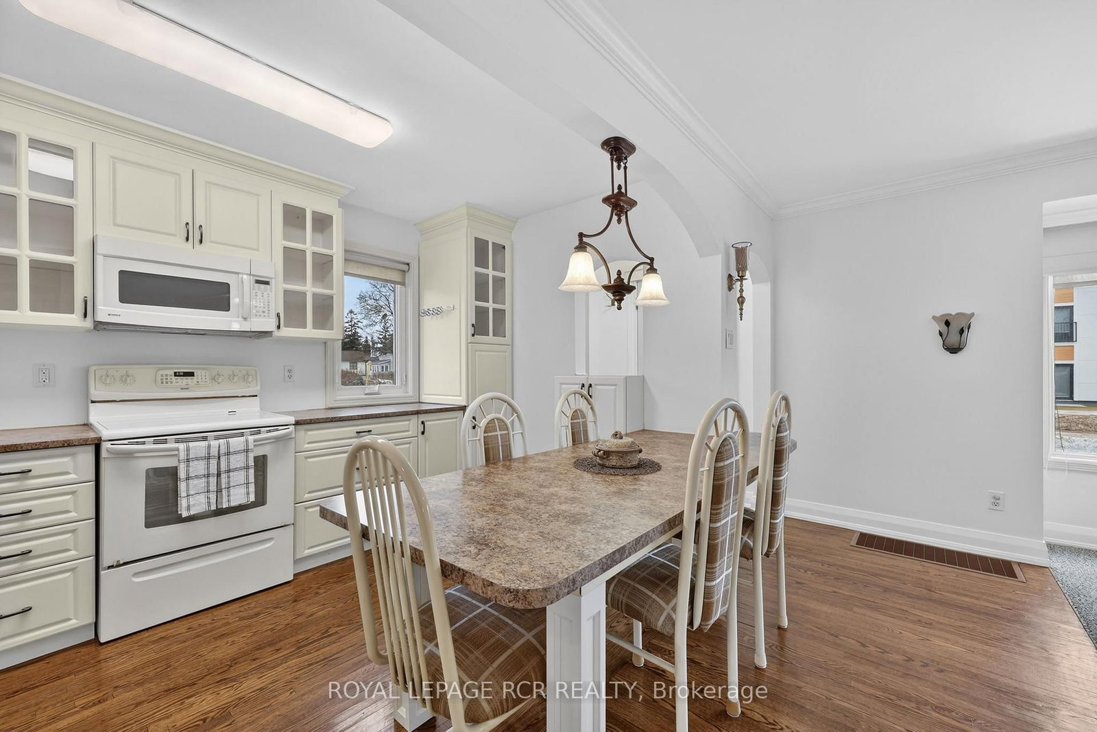 65 Donald Street • Barrie, ON photo 11