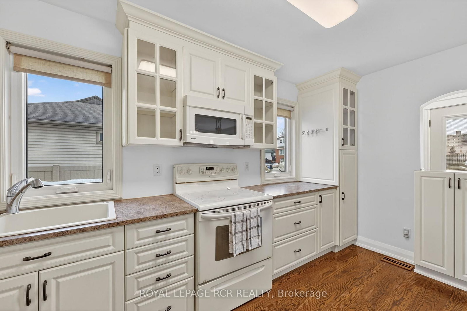 65 Donald Street • Barrie, ON photo 13