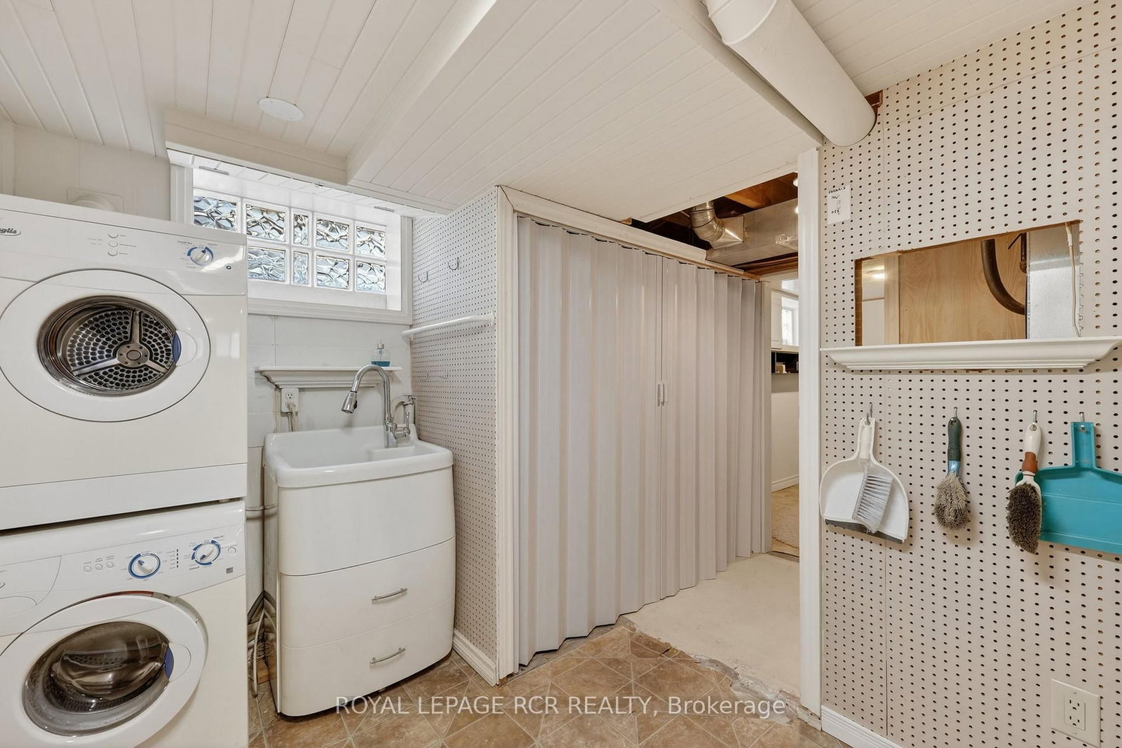 65 Donald Street • Barrie, ON photo 35