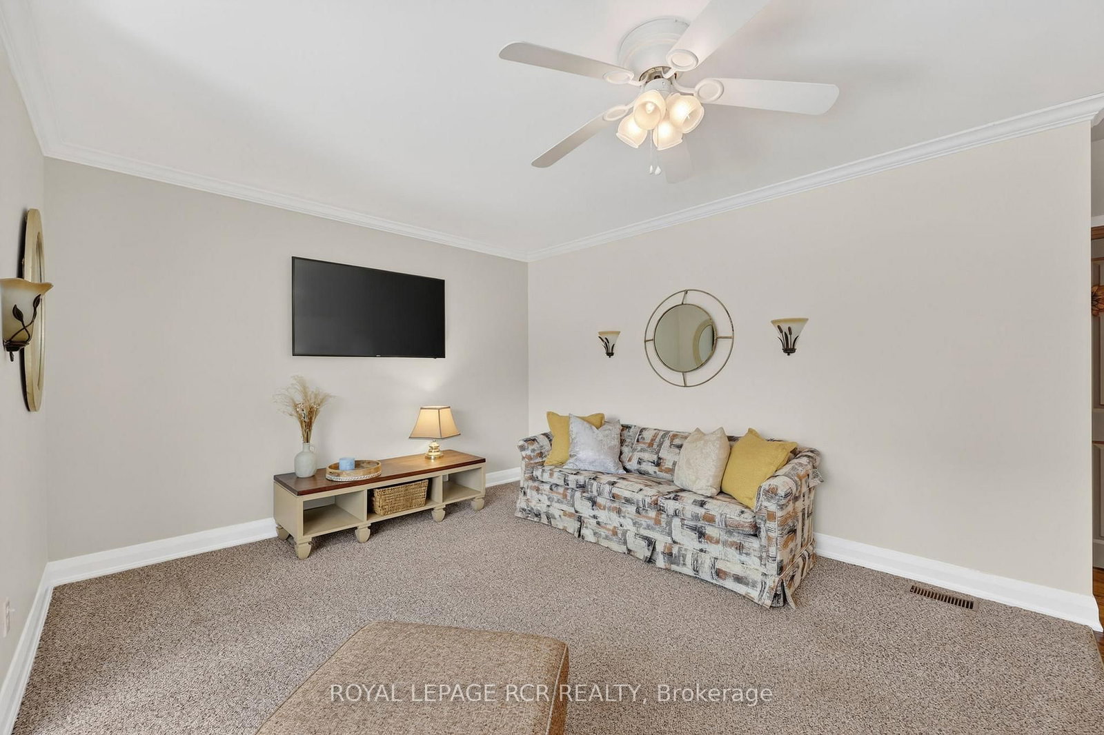 65 Donald Street • Barrie, ON photo 7