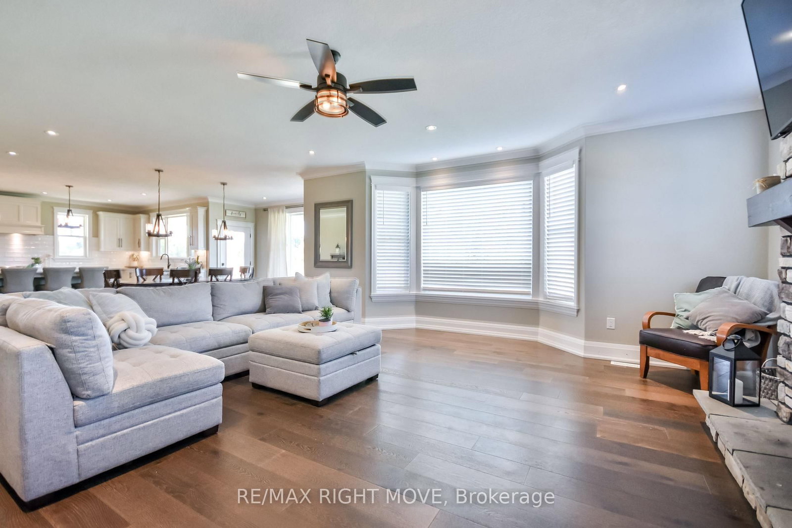 2448 Stockdale Road • Severn, ON photo 10