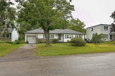 375 Parkhurst Crescent
