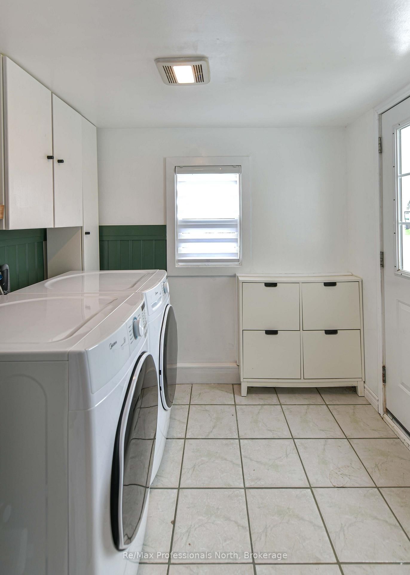 817 Eighth Avenue • Tay, ON photo 12