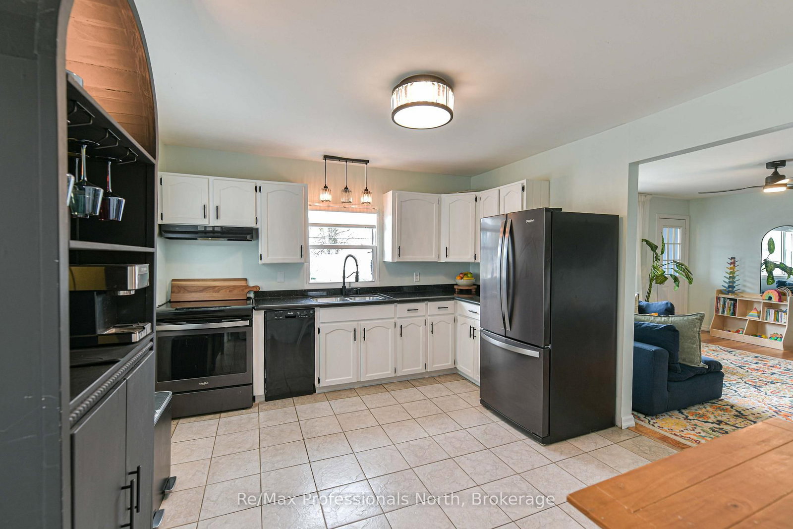 817 Eighth Avenue • Tay, ON photo 16