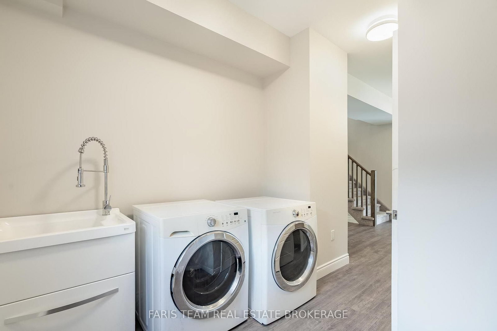 33 Sheppard Drive • Tay, ON photo 16