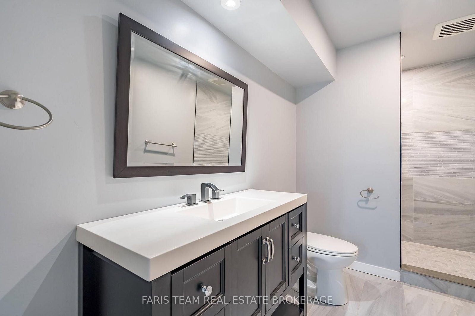 33 Sheppard Drive • Tay, ON photo 38
