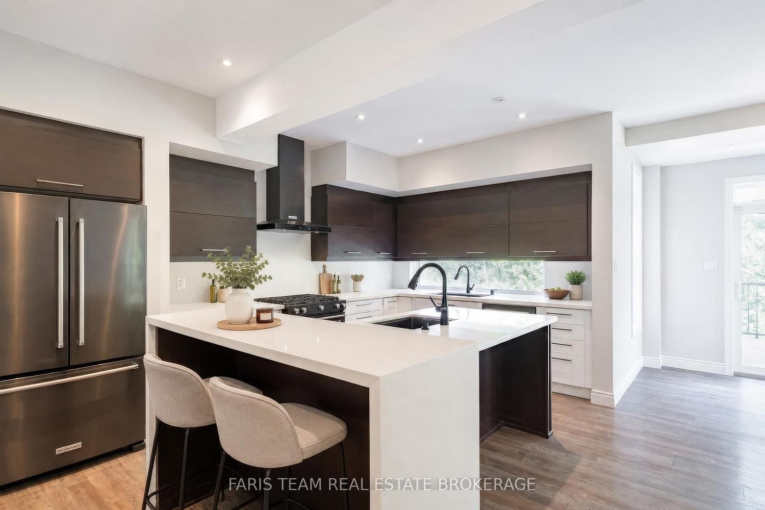 33 Sheppard Drive • Tay, ON photo 4