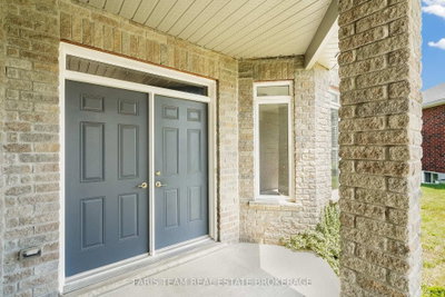 33 Sheppard Drive — photo 4