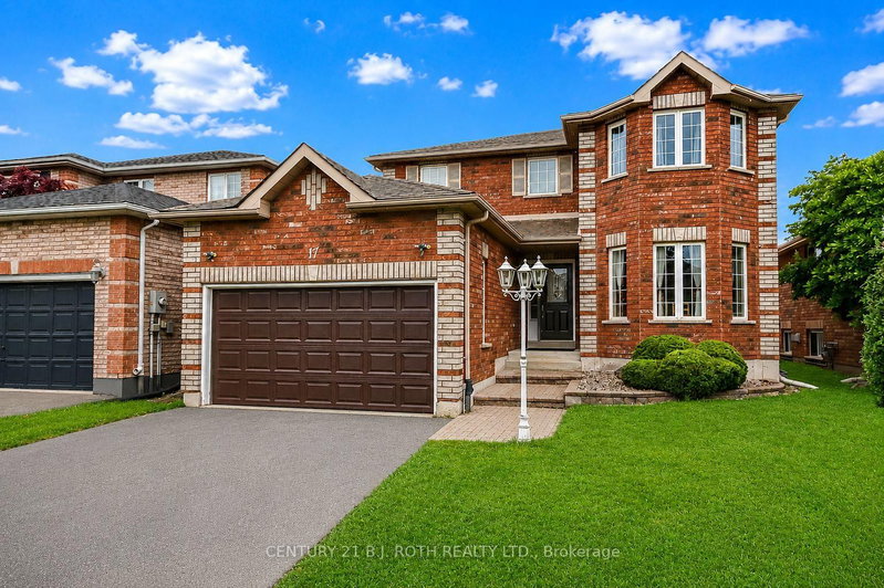 17 CROMPTON Drive, Barrie