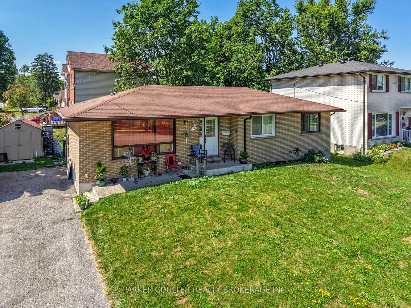Detached House for sale at 54 Ferris Lane, Barrie, Ontario, L4M 2Y3 - Cundles East - MLS: S13549822