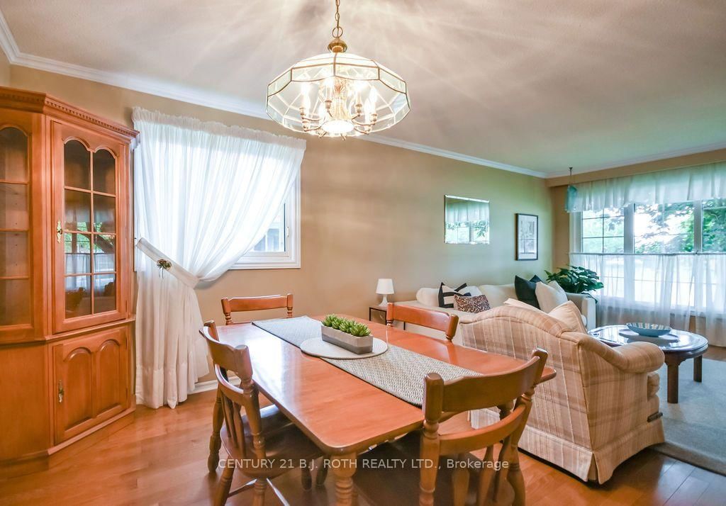 1037 Glen Eagles Crescent • Midland, ON photo 14