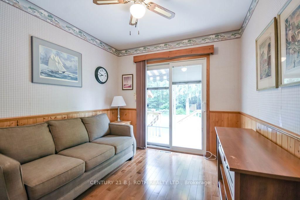 1037 Glen Eagles Crescent • Midland, ON photo 24