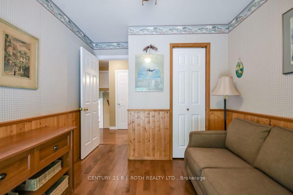 1037 Glen Eagles Crescent • Midland, ON photo 25