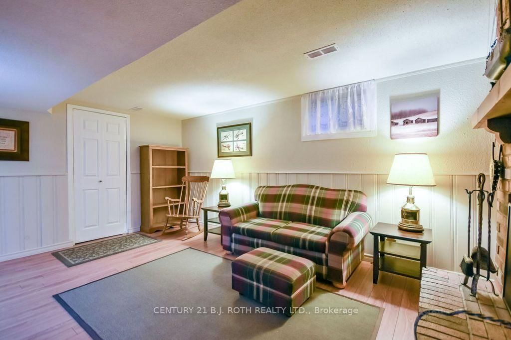 1037 Glen Eagles Crescent • Midland, ON photo 30