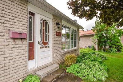 1037 Glen Eagles Crescent — photo 4