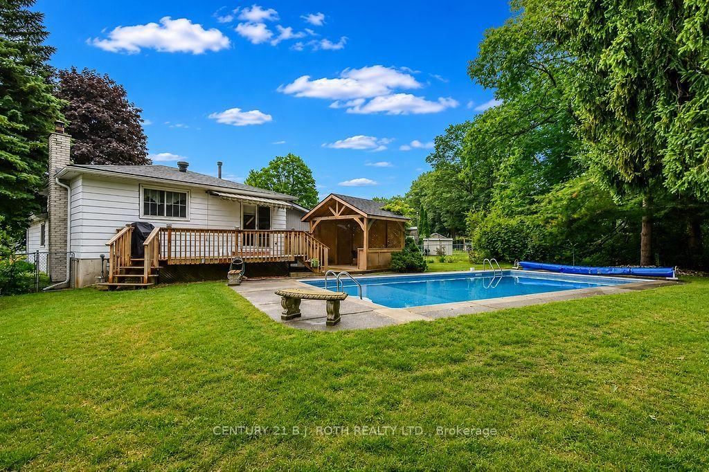 1037 Glen Eagles Crescent • Midland, ON photo 49
