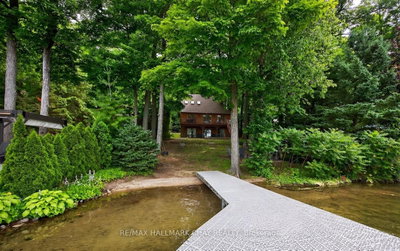 176 Farlain Lake Road E — photo 2