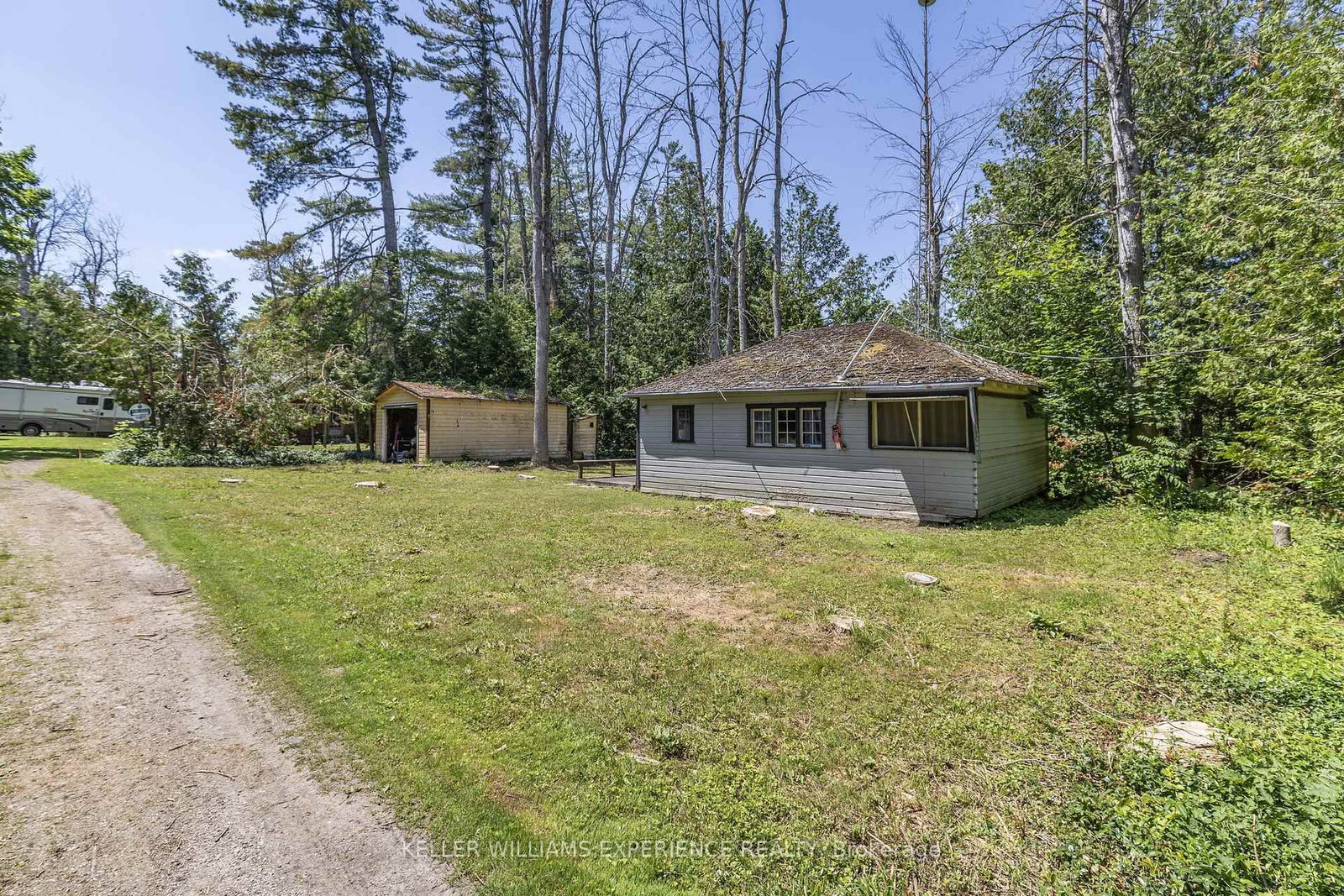 6 Orillia Road • Oro-Medonte, ON photo 8