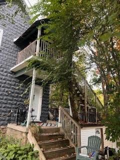 4 - 174 Borland Street E