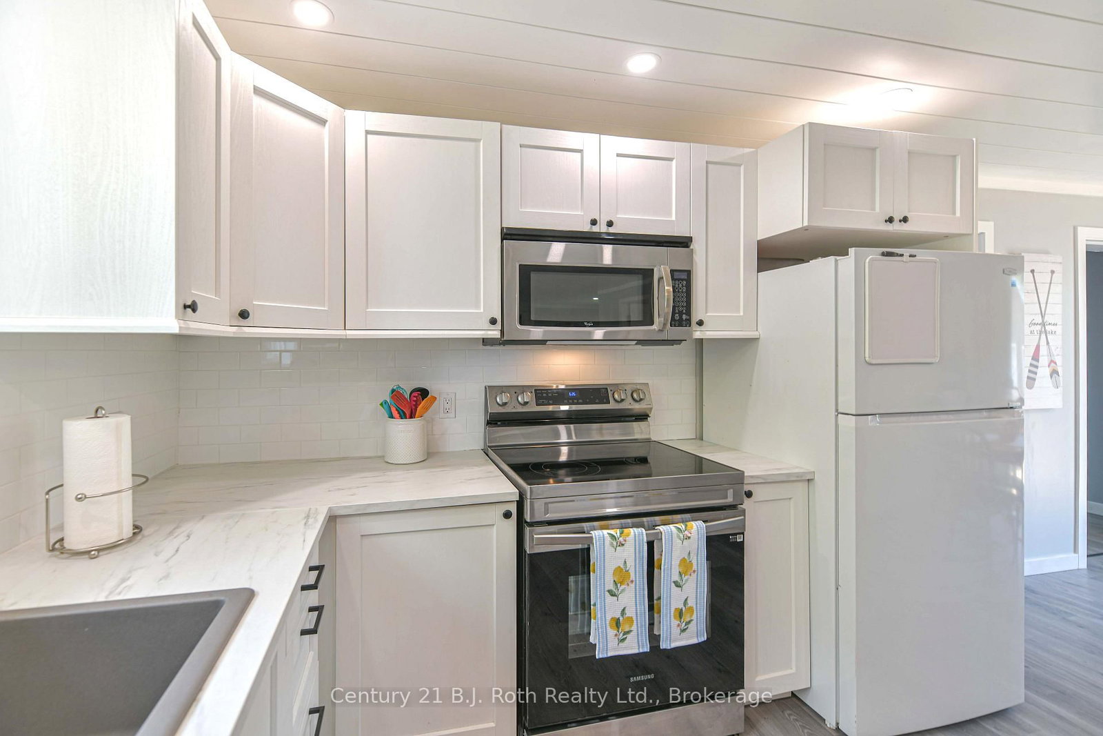 3332 Cleveland Avenue • Severn, ON photo 18