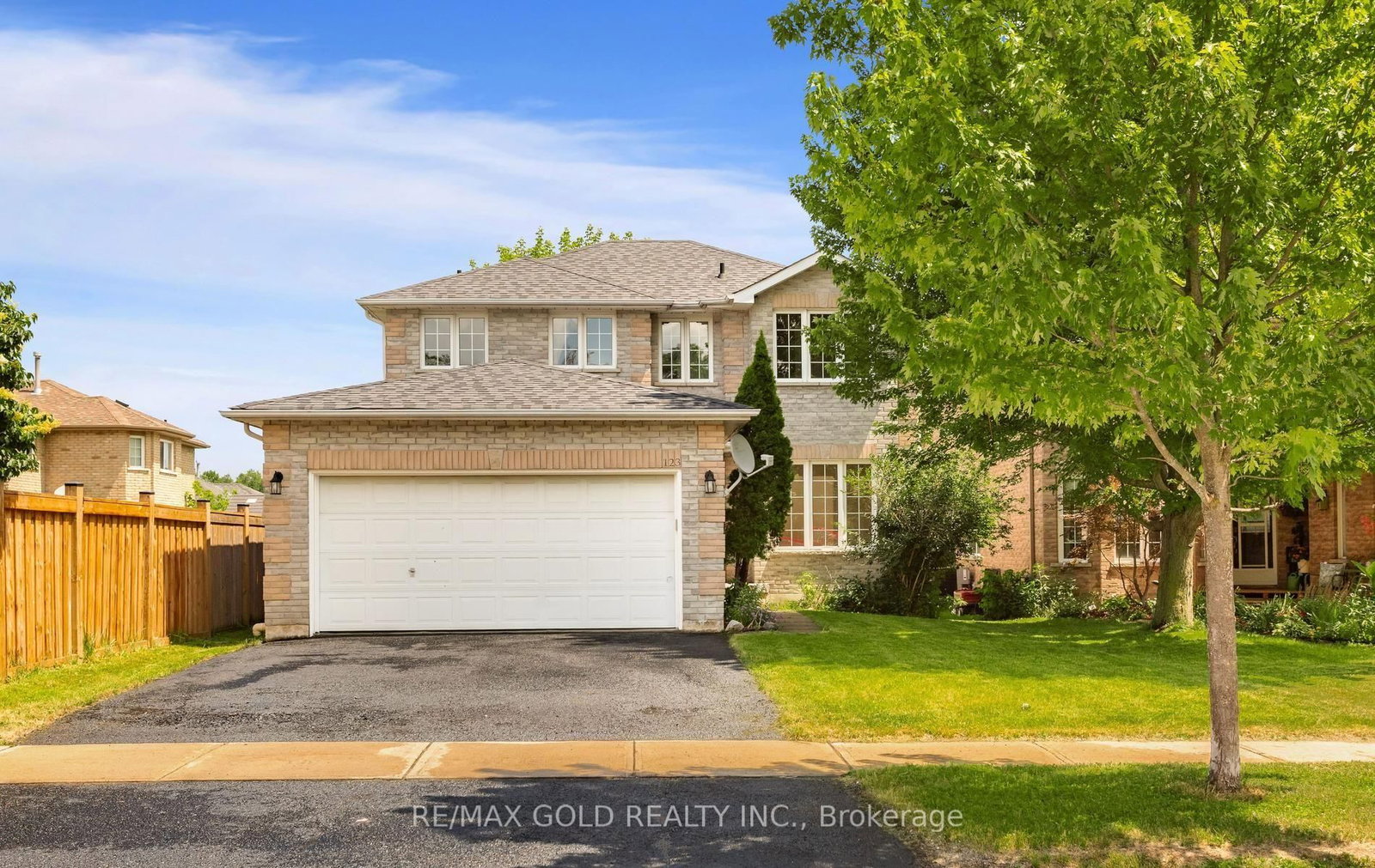 123 Ruffet Drive • Barrie, ON photo 1