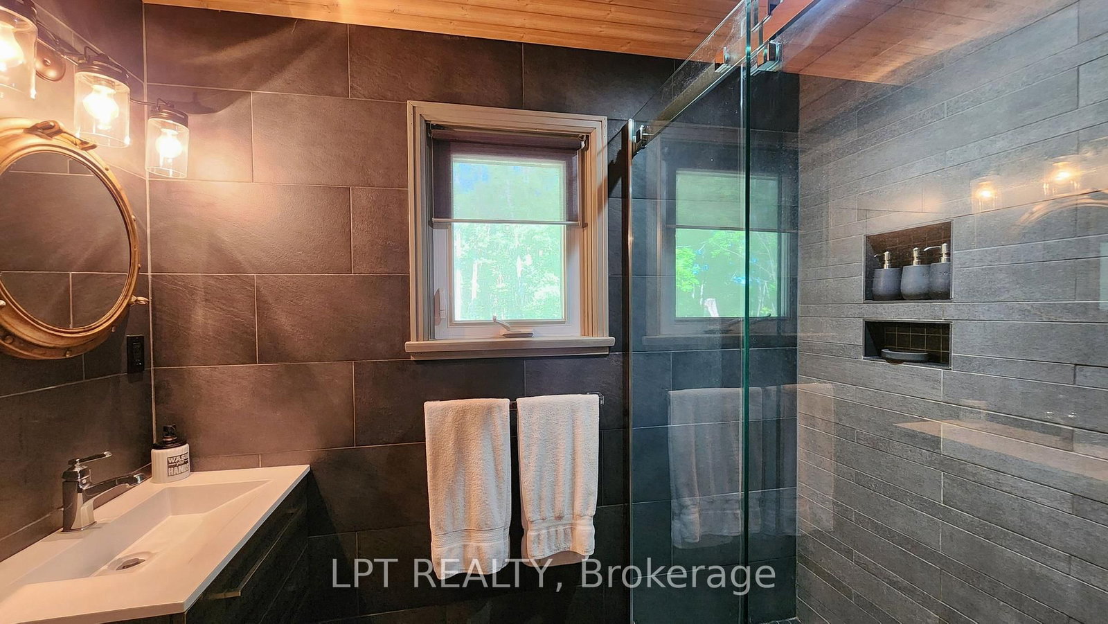 1644 Ridge Road E • Oro-Medonte, ON photo 12