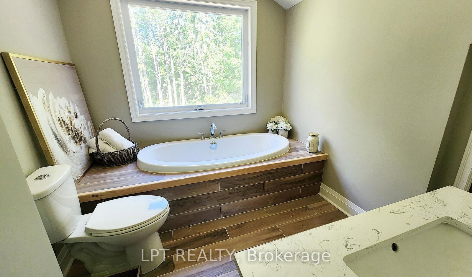 1644 Ridge Road E • Oro-Medonte, ON photo 13