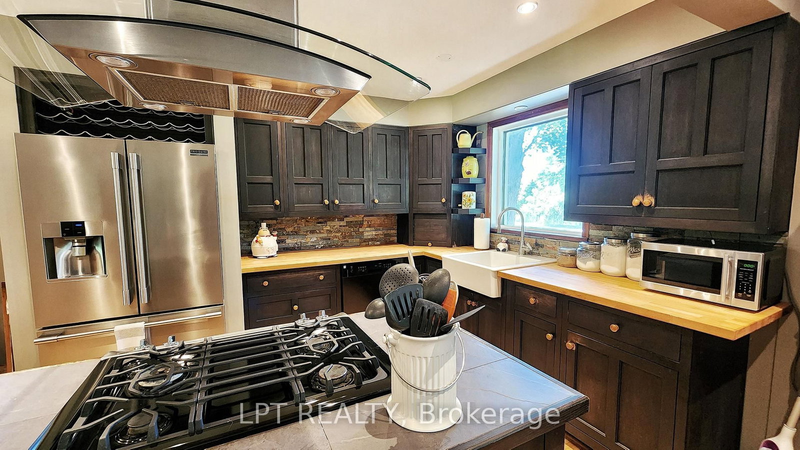 1644 Ridge Road E • Oro-Medonte, ON photo 8