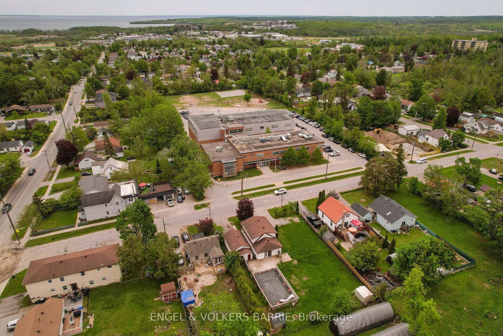 8 GEORGE Street N • Orillia, ON photo 32