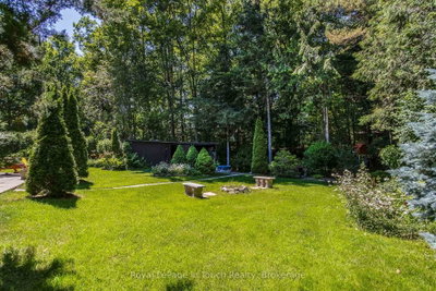 12 Lincoln Avenue • Tiny, ON photo 5