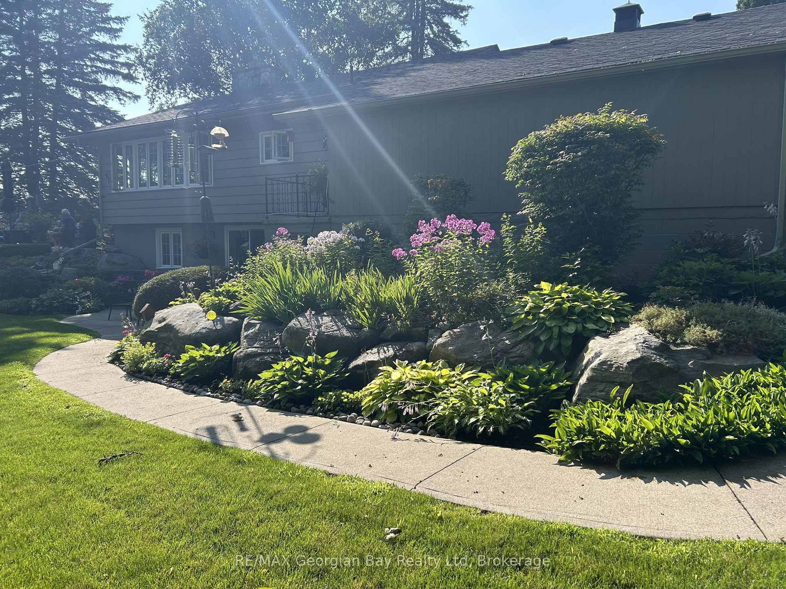 736 Victoria Street • Midland, ON photo 38