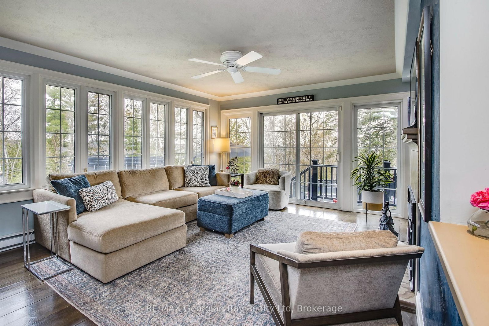 736 Victoria Street • Midland, ON photo 8