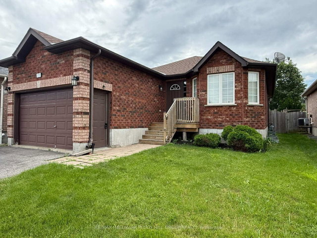 Lower - 171 Hanmer Street E