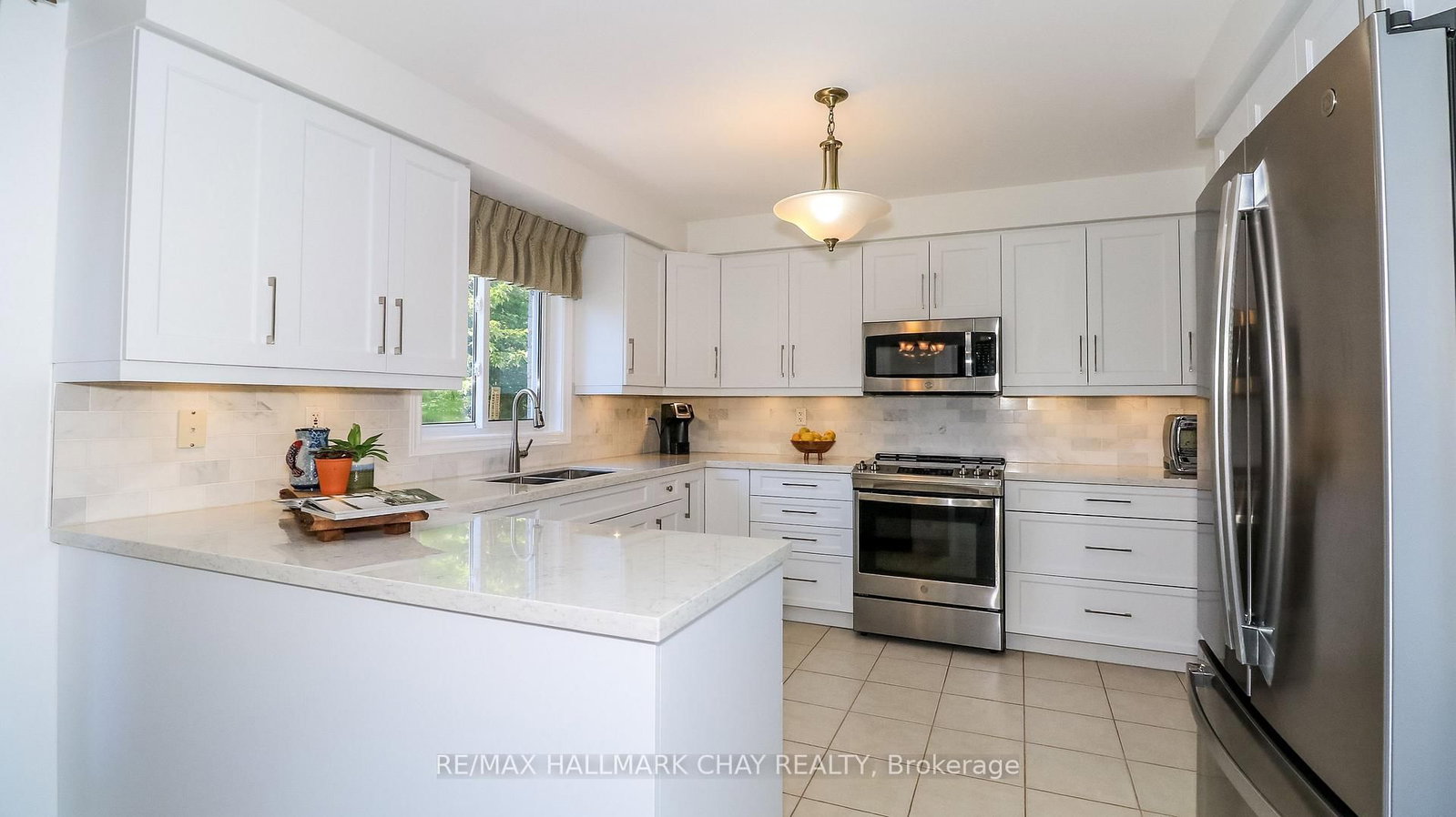 14 Imperial Crown Lane • Barrie, ON photo 15