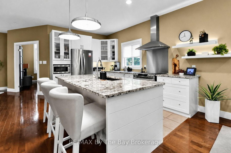 7 Downer Crescent