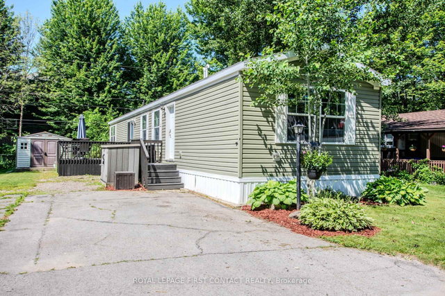 23 Georgian Glen Drive