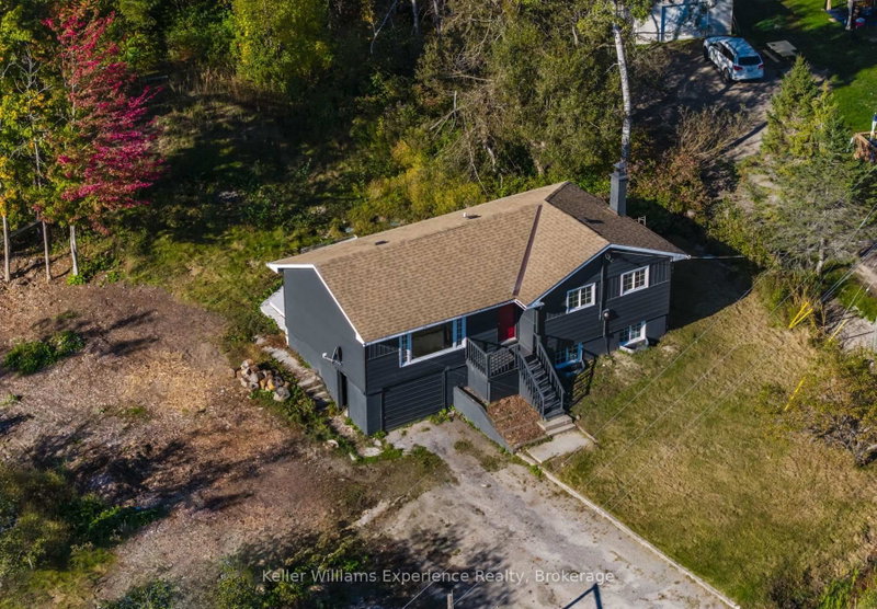 556 Champlain Road