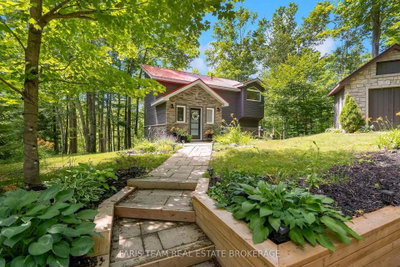 49 Huronwoods Drive — photo 3