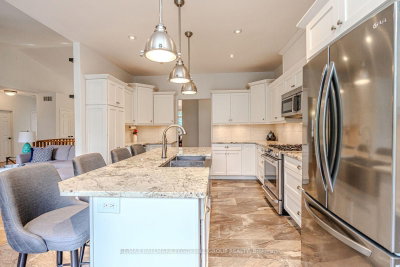 102 Highland Drive • Oro-Medonte, ON photo 5