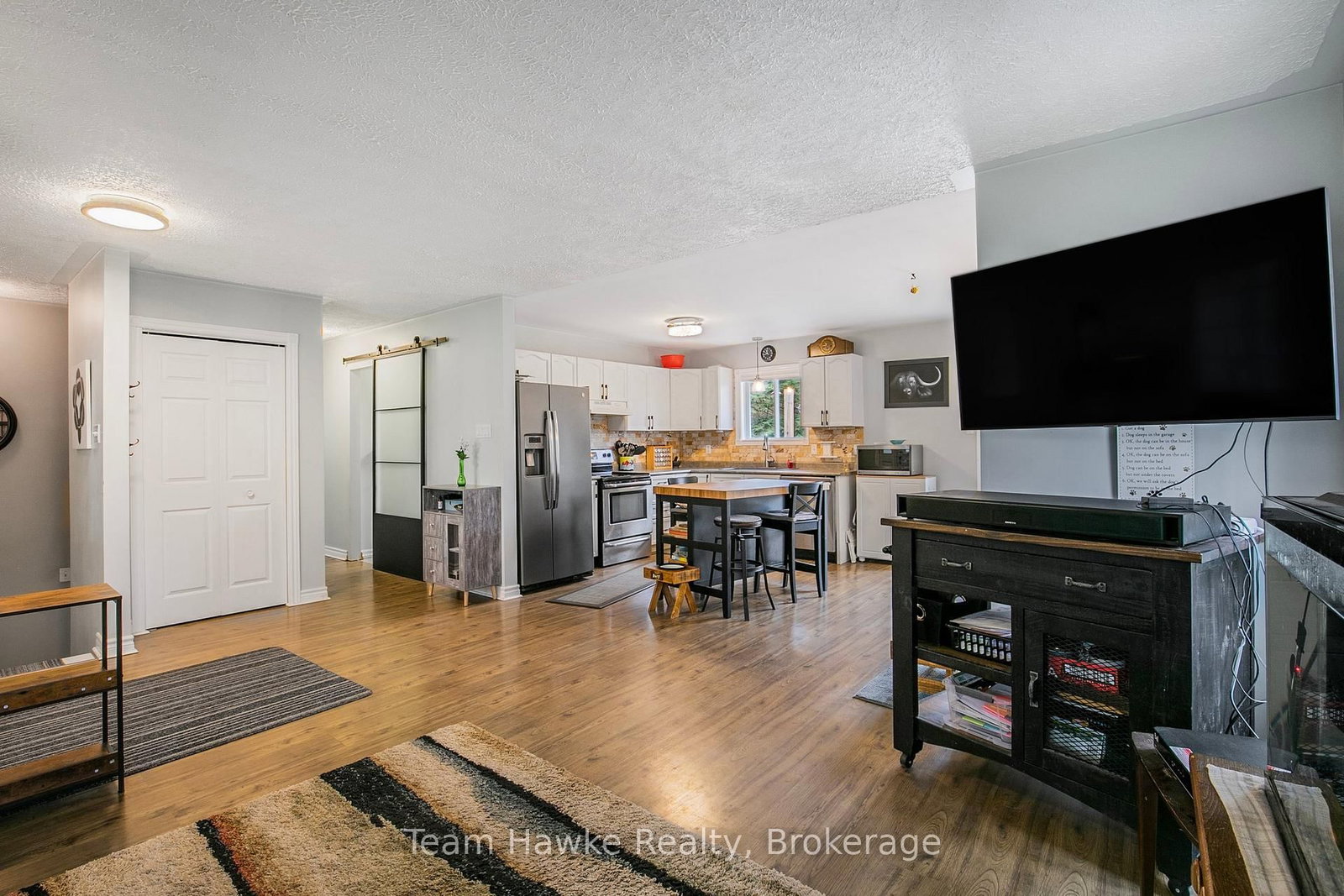 22 LAURIER Boulevard • Tiny, ON photo 8