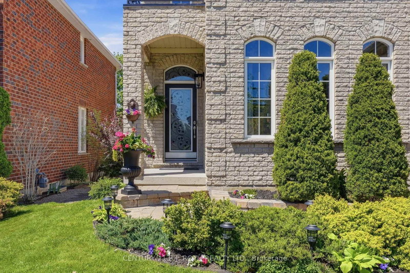 115 Sandringham Drive