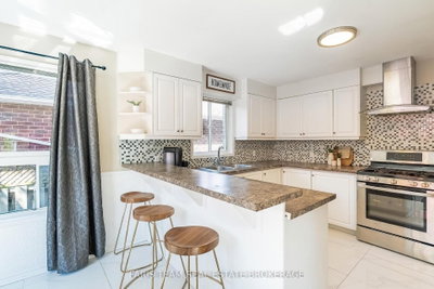 359 Cundles Road W — photo 5