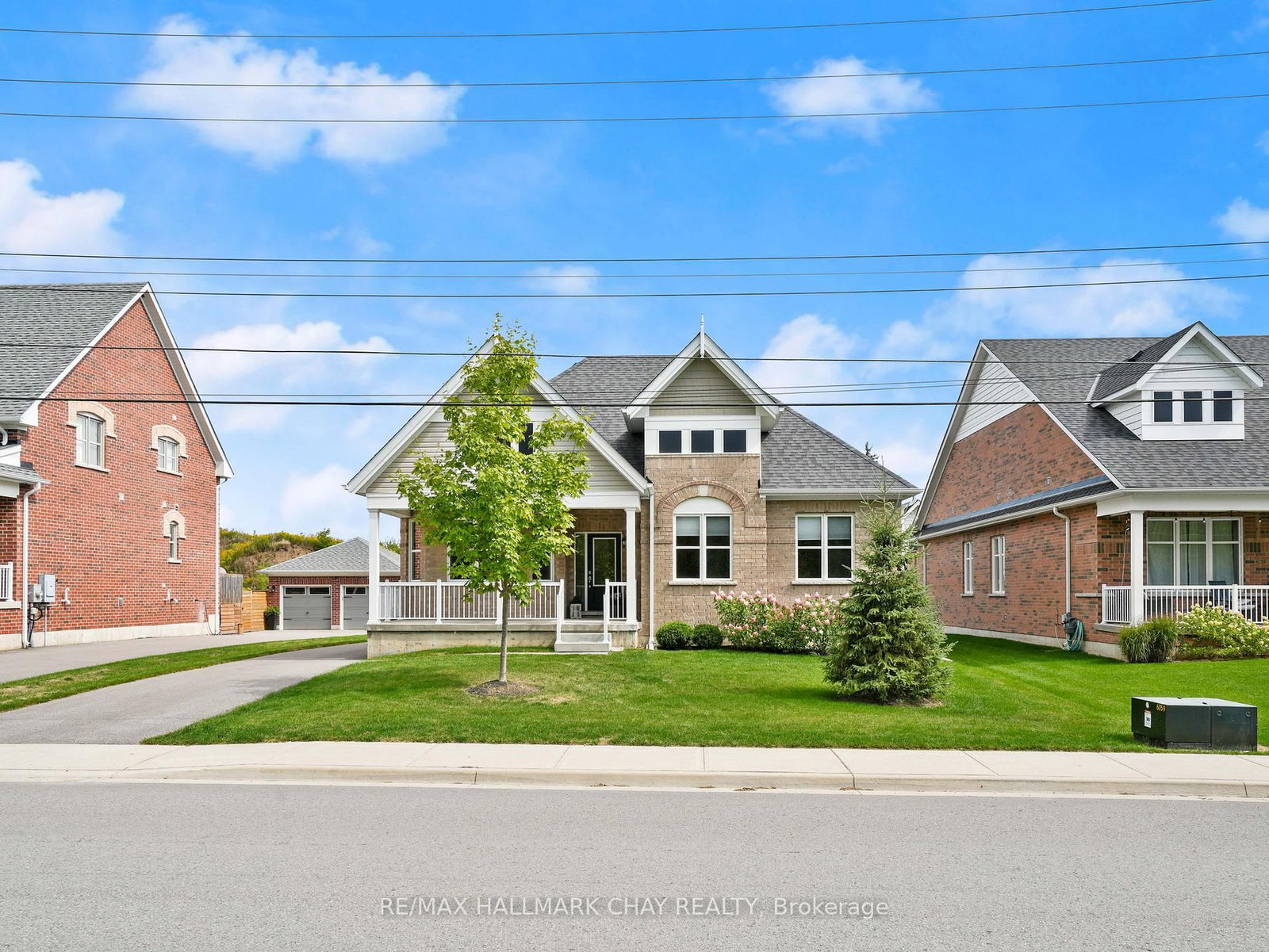 213 Mary Street • Clearview, ON photo 3