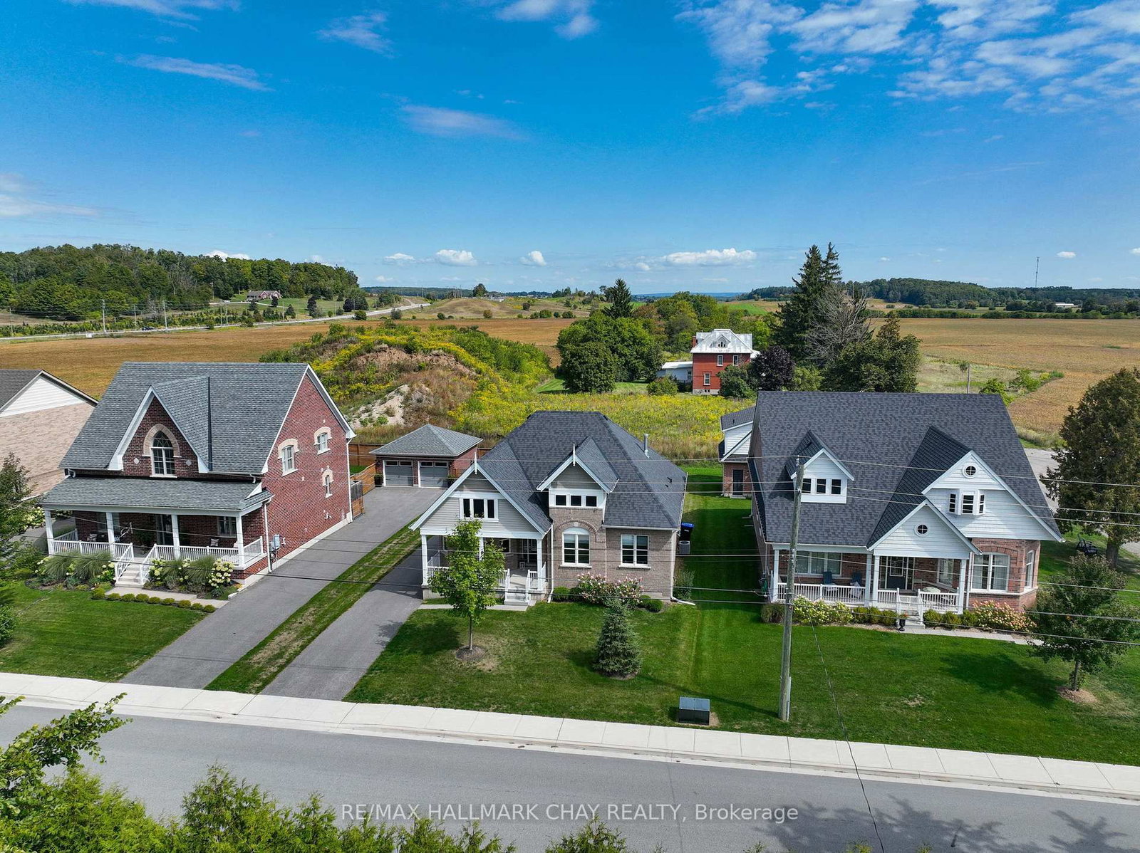 213 Mary Street • Clearview, ON photo 44